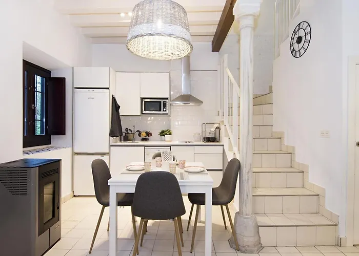 Chezmoihomes Alhambra Boutique Terrace *